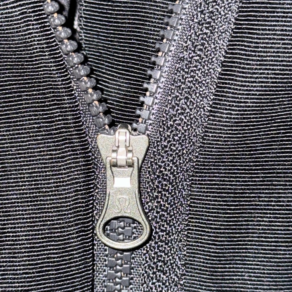 lululemon jacket - Picture 4 of 5